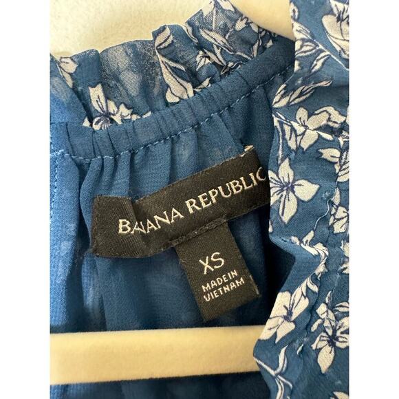 Banana Republic Blue Floral Flutter Sleeve High Ruffle Neck Blouse Sz XS - Picture 2 of 3